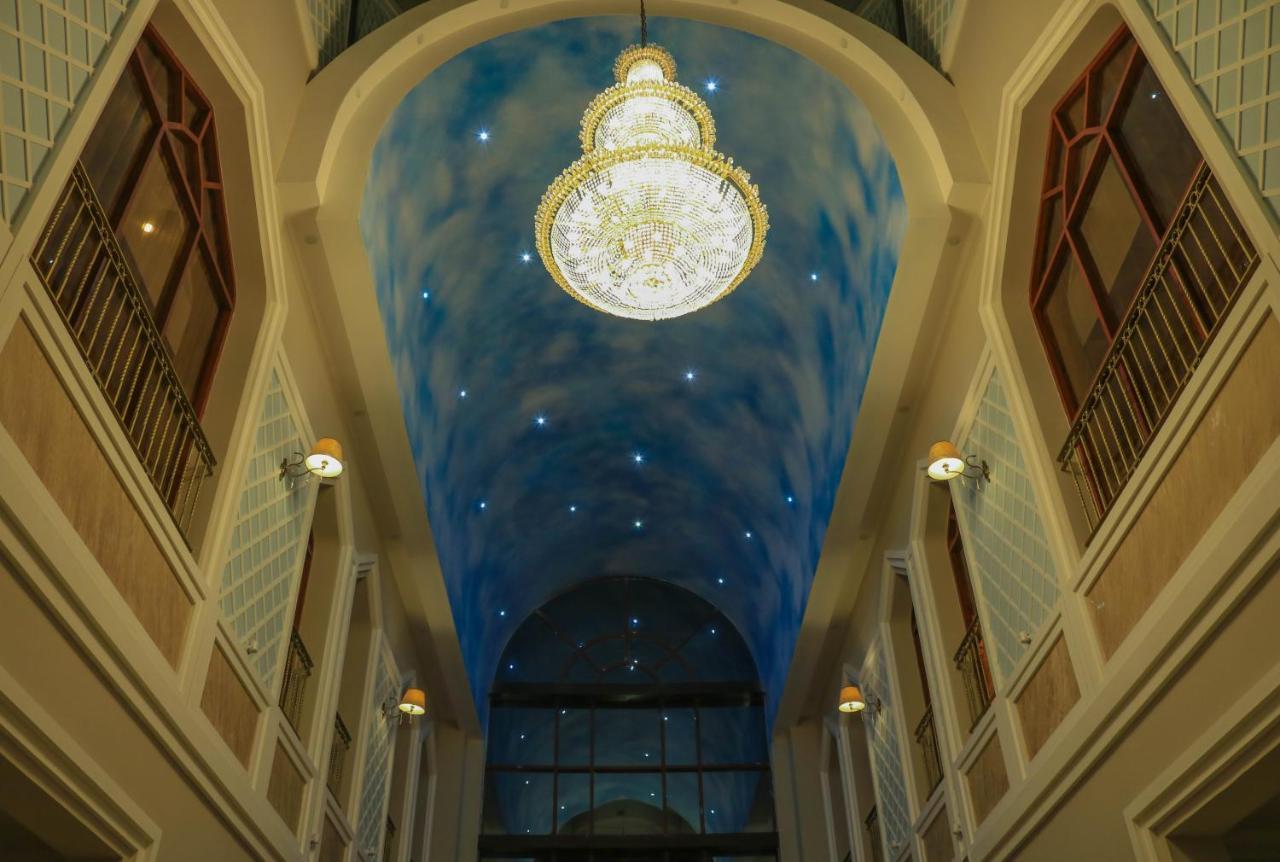 Grand Hotel Europe Baky Esterno foto